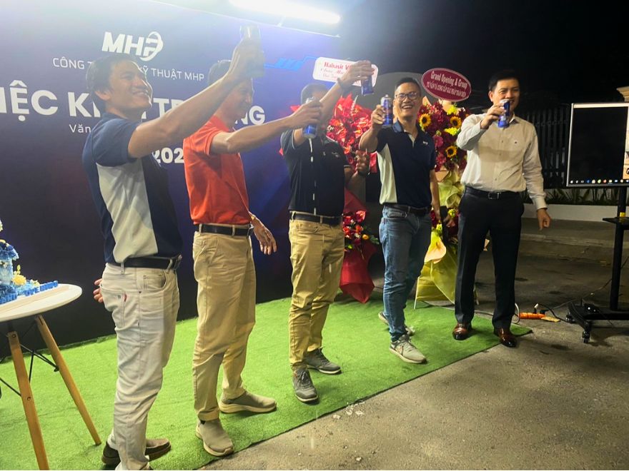 khai truong văn phòng mhp bình dương, sự kiện khai trương, văn phòng bình dương, công ty tnhh kỹ thuật mhp, mhp technique, giải pháp băng tải và phụ tùng công nghiệp, đại diện Habasit, Đại diện Tsubaki Việt Nam